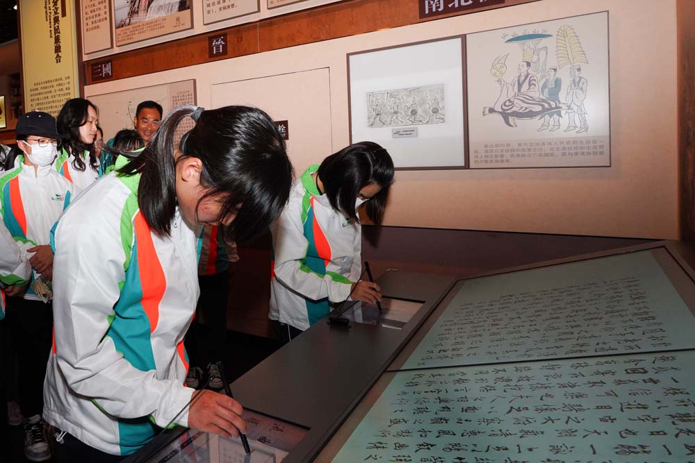 參觀昂船洲解放軍駐港部隊展覽中心-活動花絮6