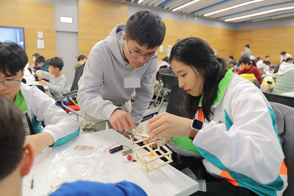 STEM旋轉木馬工作坊及機電創科教育導賞-活動花絮6