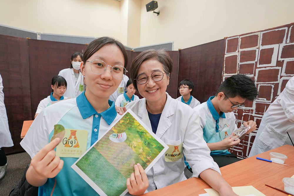 『香港多面體』展覽系列 : 油尖旺．望油尖 — 都市流光坊眾情展覽導賞 暨 點『紙』修復工作坊-活動花絮12