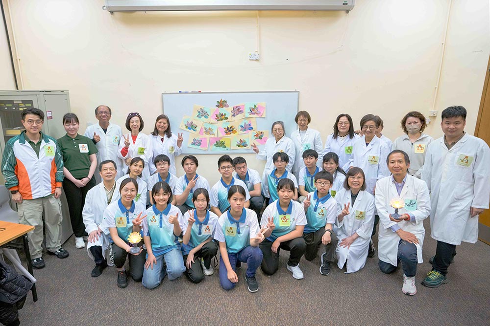 『香港多面體』展覽系列 : 油尖旺．望油尖 — 都市流光坊眾情展覽導賞 暨 點『紙』修復工作坊-活動花絮8