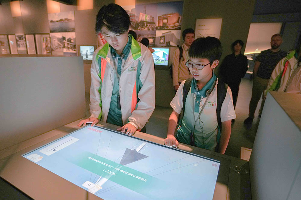 『香港多面體』展覽系列 : 油尖旺．望油尖 — 都市流光坊眾情展覽導賞 暨 點『紙』修復工作坊-活動花絮6