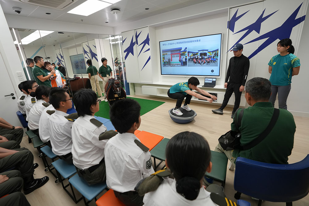 參觀香港賽馬會賽事人才培訓馬房-活動花絮10