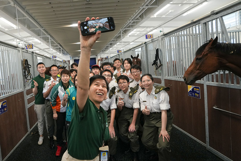 參觀香港賽馬會賽事人才培訓馬房-活動花絮9