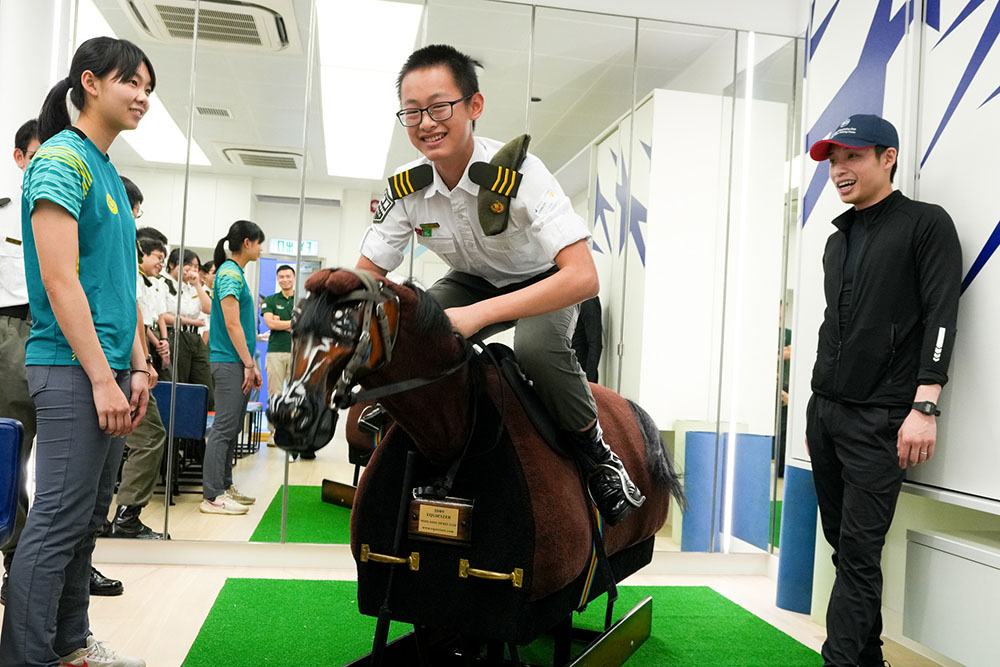參觀香港賽馬會賽事人才培訓馬房-活動花絮11
