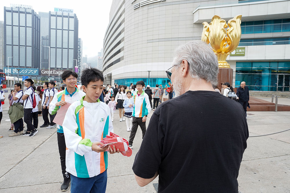 「世界大同、和諧共融」開篷巴士行-活動花絮3